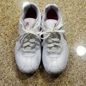 Nike Shox white/magenta in excellent condition.